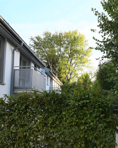 RIEDENBURG | Neuwertige 3‑Zimmerwohnung mit Balkon in Bestlage